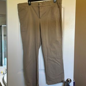 Gloria Vanderbilt khaki pants